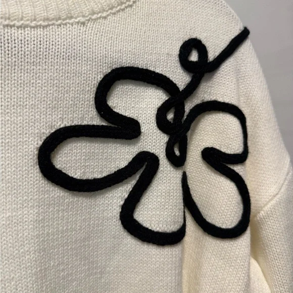 Floral Textured Cream Knitted Sweater - Picture 5 of 7